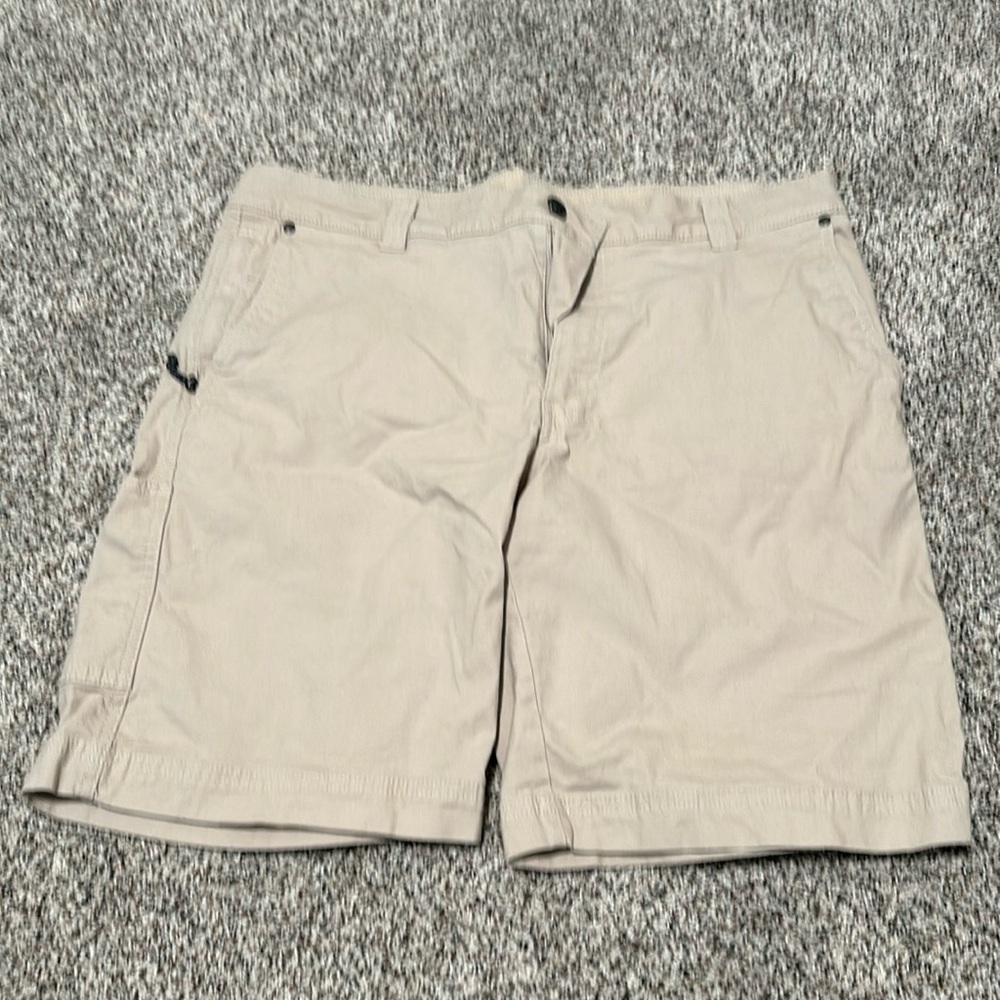 Eddie Bauer Men’s Shorts Large